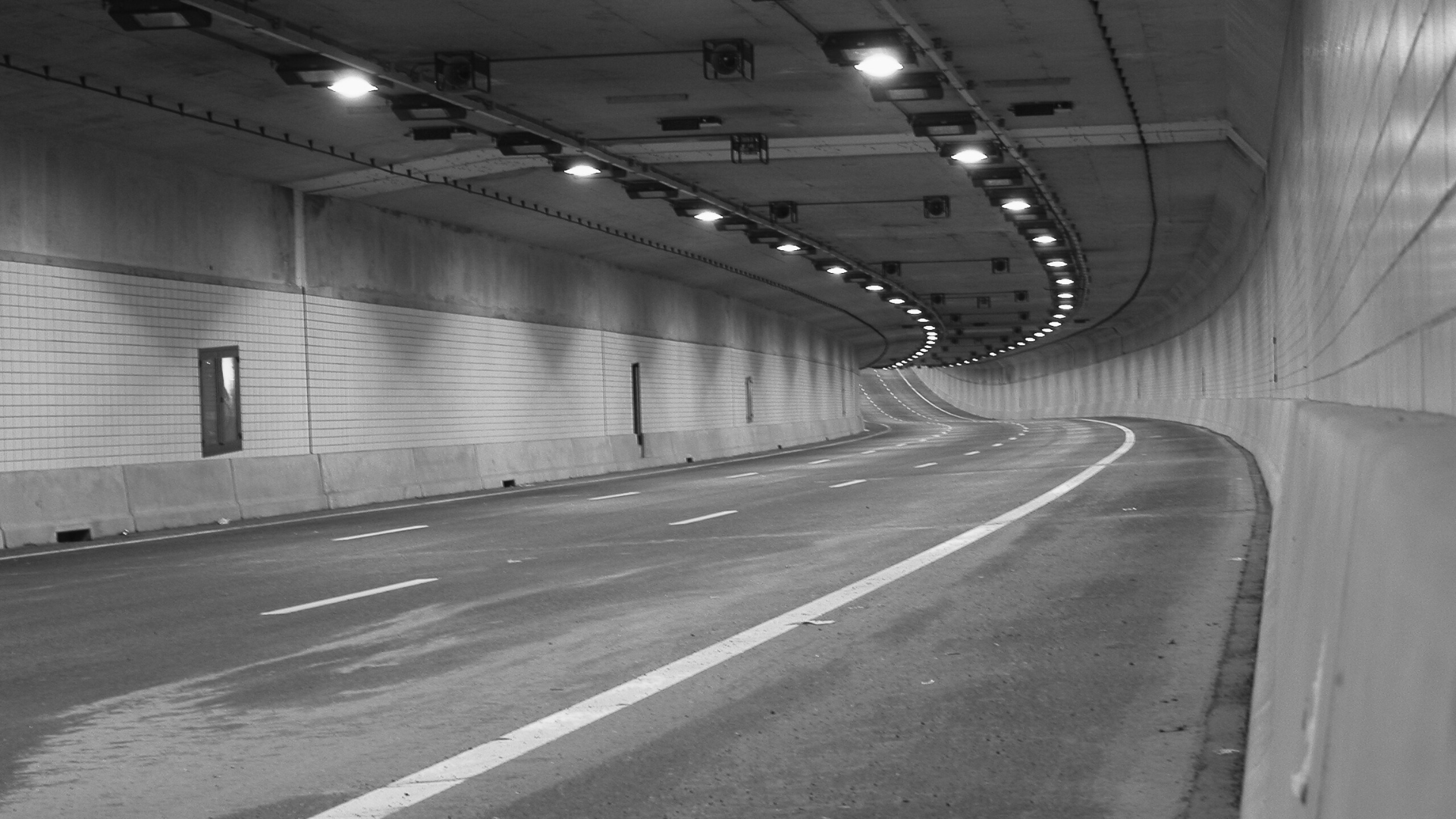 The inside of the Calland tunnel with lights 